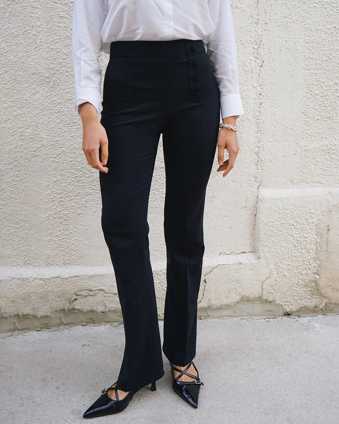 pantalon-de-tailleur-pour-femme-coupe-flair-noir-drap-de-laine-italien-fabrication-européenne-