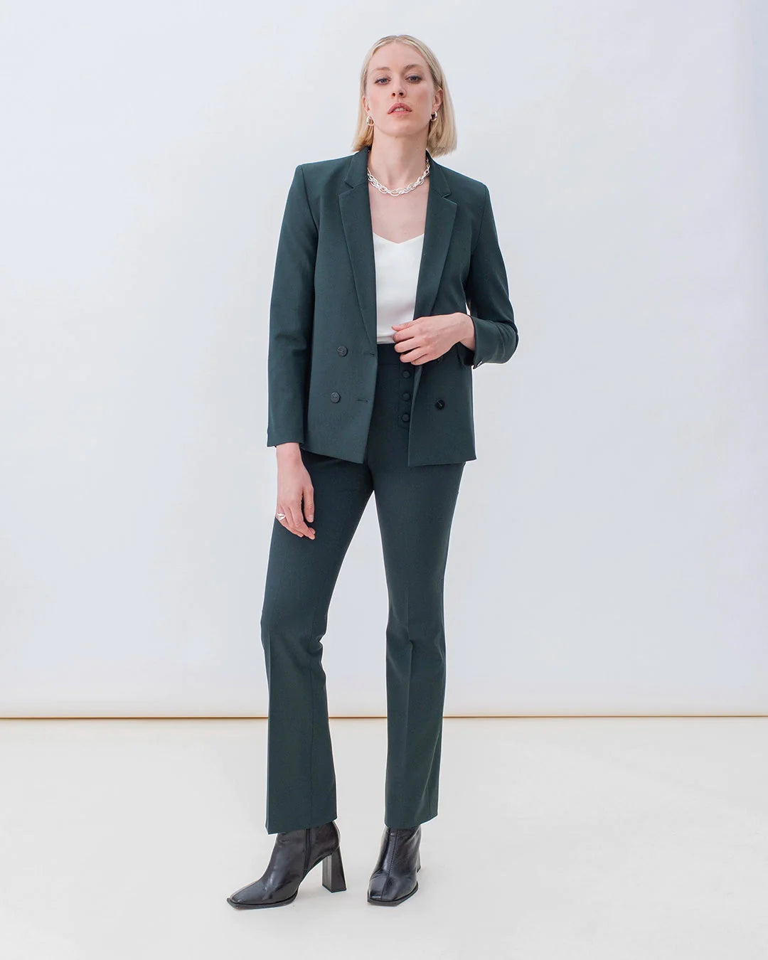 17h10 Blazer Boston - Vert Bouteille  | Nachhaltige Businessmode für Frauen